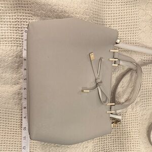 Kate Spade Elegant Gray Handbag